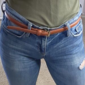 Thin light brown belt